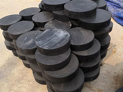 铁山区板式橡胶支座由若干层橡胶片与薄钢板经加压硫化